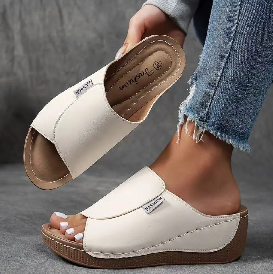 LindraSandal– Ergonomiska och halkfria sandaler för smärtlindring